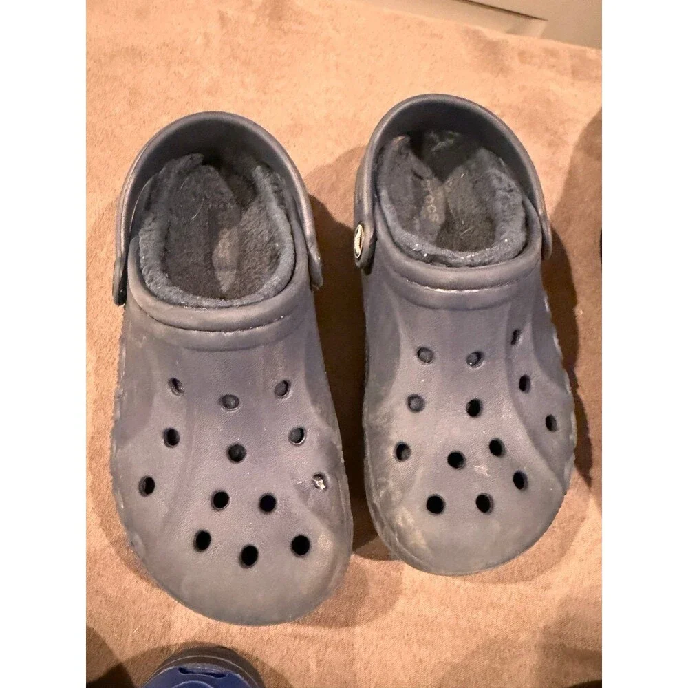 Fuzzy lined crocs